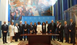 <p>Representatives of 12 countries that signed the Acuerdo de Escazú at the UN General Assembly in New York (image: CEPAL/ Twitter)</p>