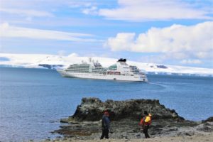 <p>Chinese now account for the second largest number of visitors to Antarctica photo: Natalia Jaramillo</p>