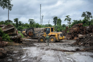 <p>La agencia de protección ambiental de Brazil IBAMA desarrolla una inspección en el Amazonas en 2018 (image: <a href="https://www.flickr.com/photos/ibamagov/41558033125/in/photostream/">IBAMA</a>)</p>