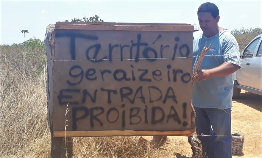 Moradores protestos contra projeto de mineração. (Imagem:Divulgação)