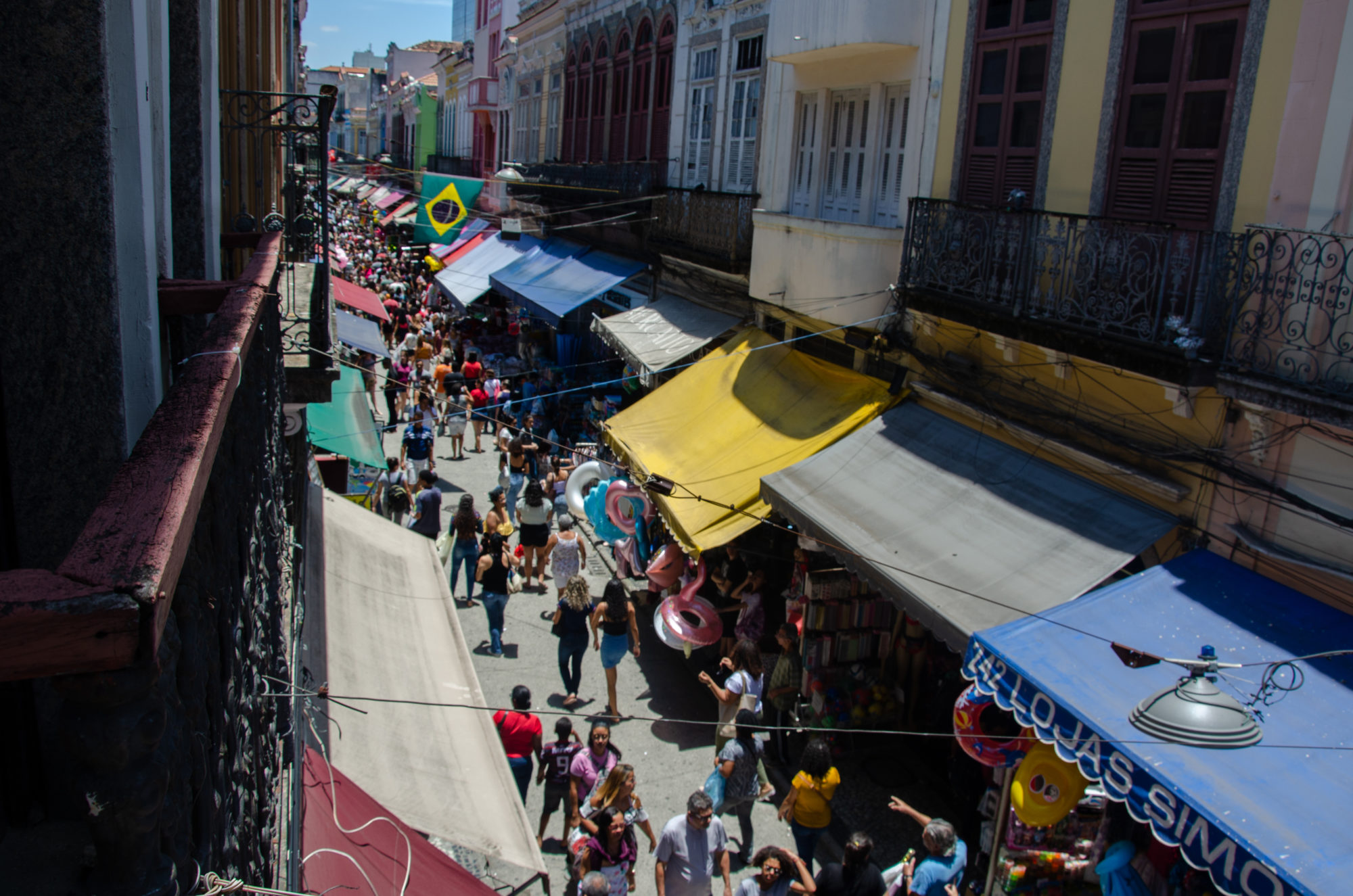 Saara is Rio's main shopping district for carnival costumes. (Image: Sarita Reed)