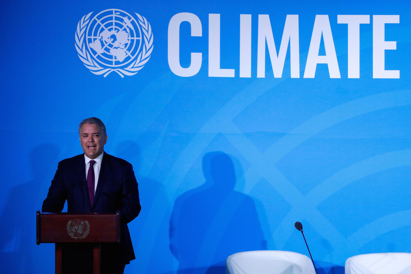 <p>El presidente de Colombia Iván Duque en la cumbre por la acción climática de Naciones Unidas en 2019. Colombia anticipó en noviembre la meta de su nueva NDC, con 51% de reducción de emisiones (imagen Alamy)</p>