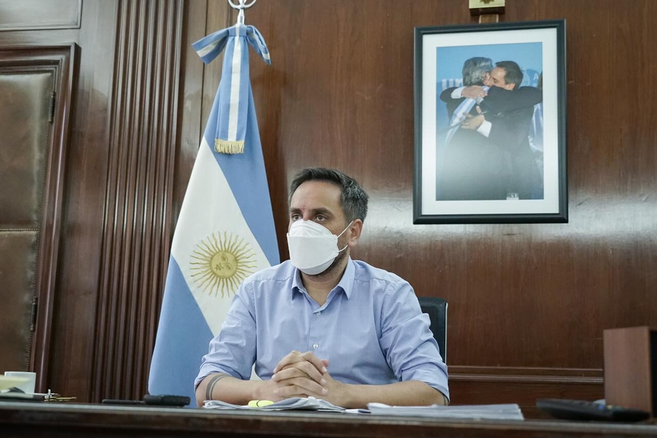 <p>El ministro de Ambiente de Argentina Juan Cabandié en una entrevista con Diálogo Chino (imagen: Ministerio de Ambiente)</p>