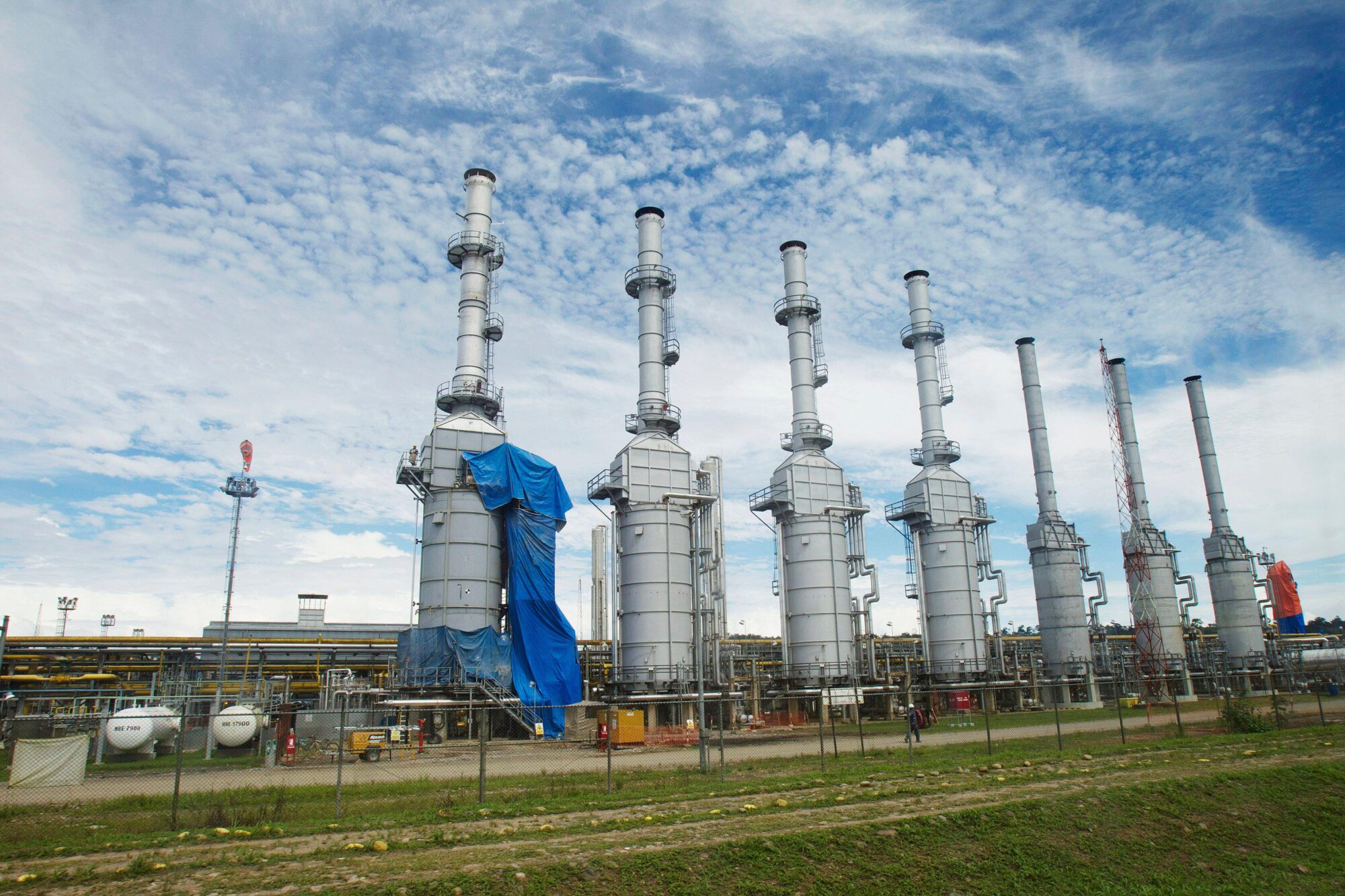 Fábrica de gás natural de Las Malvinas, no Peru.
