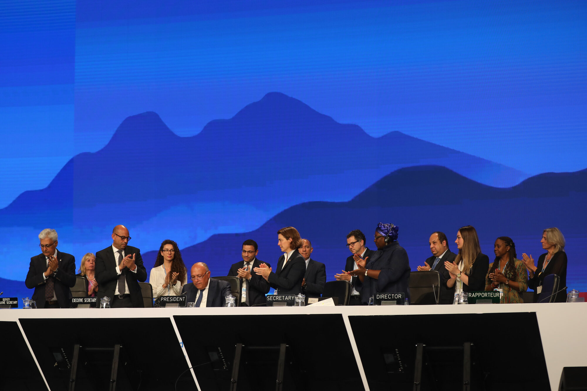 <p>Applause after the final plenary session of COP27 in Egypt, where it was agreed to create a specific fund to finance loss and damage caused by climate change. (Image: UN / Kiara Worth / CC BY-NC-SA 2.0)</p>