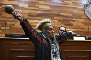 Berito Kuwaru’wa, an U’wa indigenous leader and 1998 Goldman Prize winner. Since the 1990s, the U’wa people have protested against the exploitation of fossil fuels in their territory in north-east Colombia (Image: Jorge Sánchez / Earth Rights International)